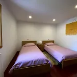 בית נופש Casa Vale Da Cortinha - Near Geres ויירה דו מיניו